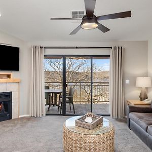 Condo 1 Bedroom Kitchen Lakeside